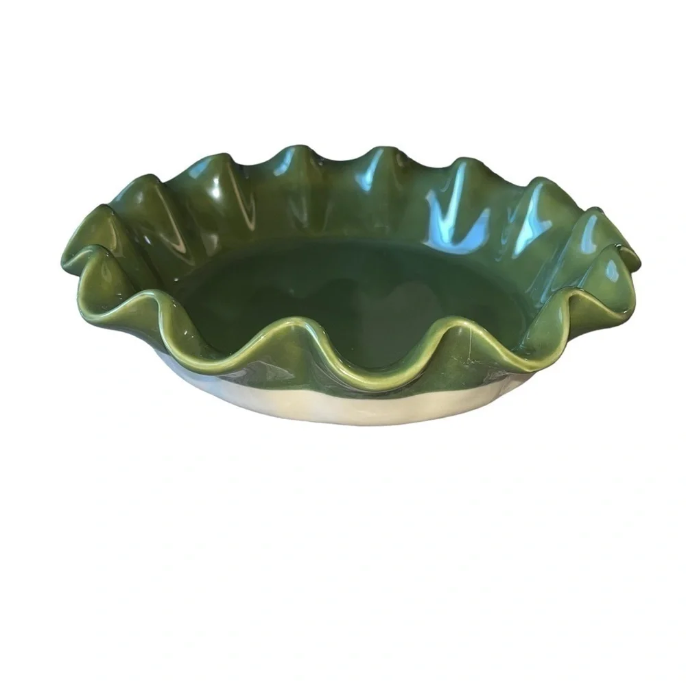 Emile Henry French Ceramic Artisan Ruffled 1 Pie Dish